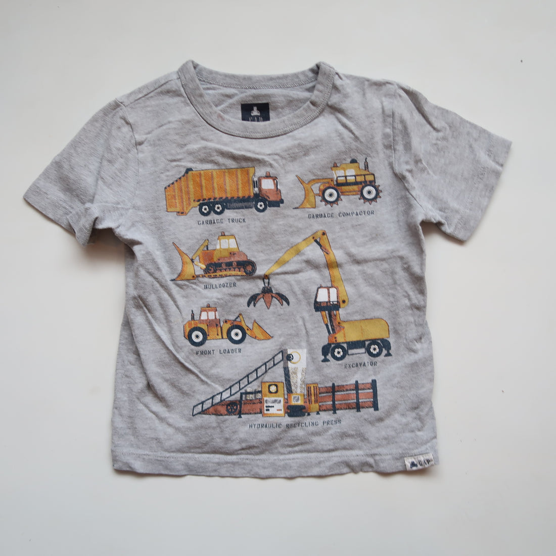 Gap - T-Shirt (3T) *gently used