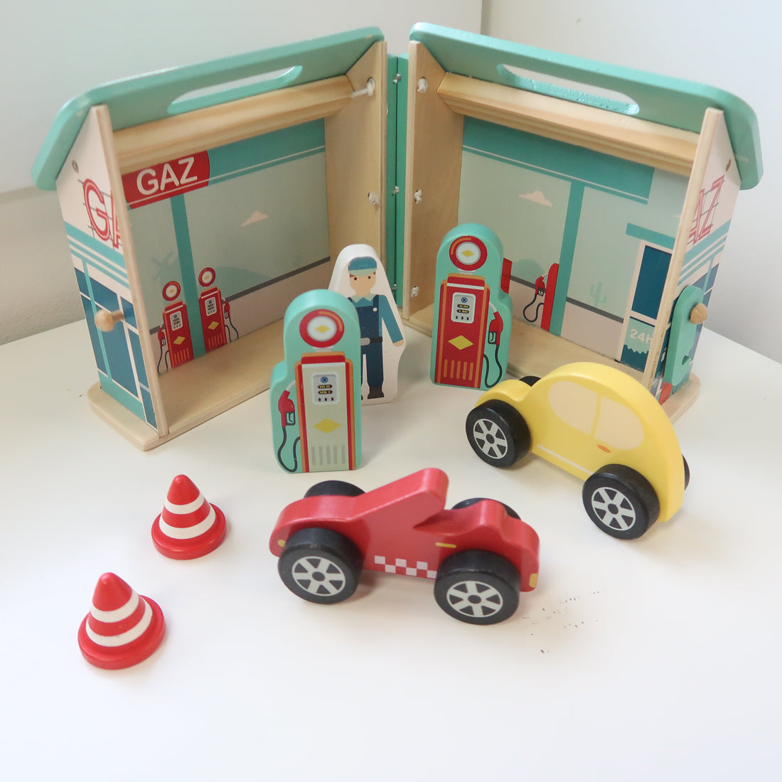 Coco Village - Gas Station Set