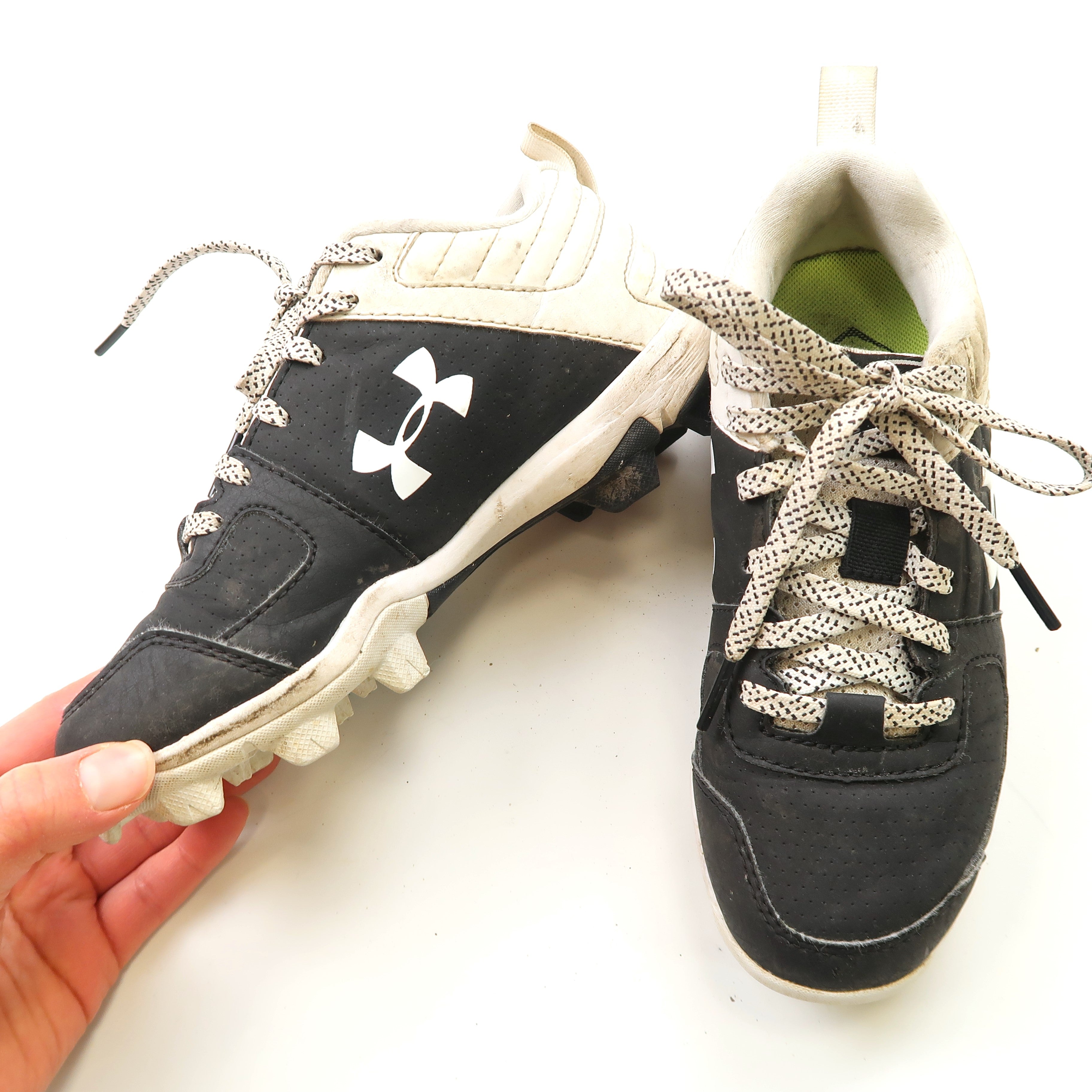 Under Armour - Cleats (Shoes - Big Kid 1)
