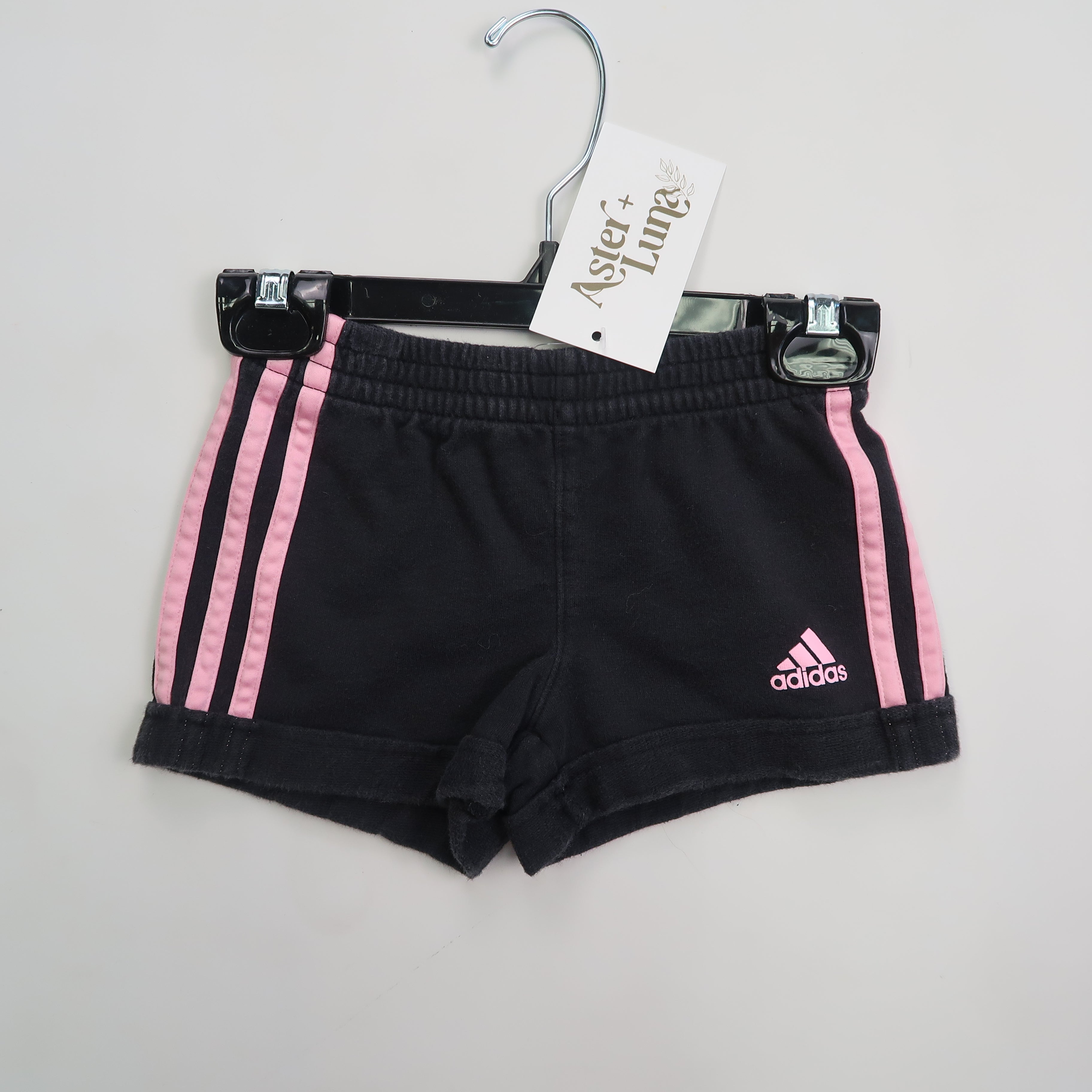 Adidas - Shorts (2T)