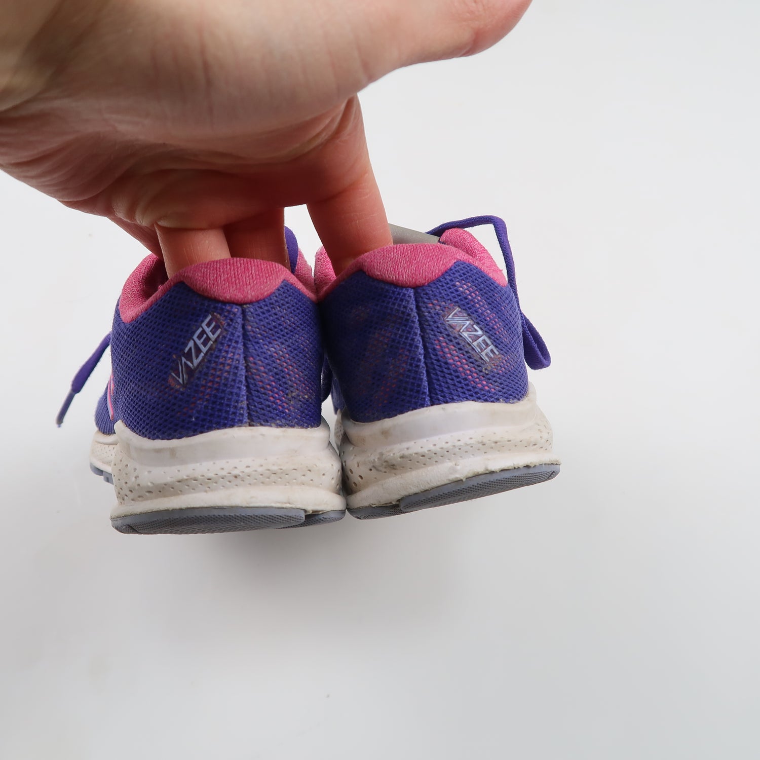 Nike - Shoes (Shoes - 11)